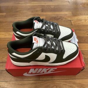 *Slightly Used* Nike Dunk Low Men White Green (IH0245-113) Size 11